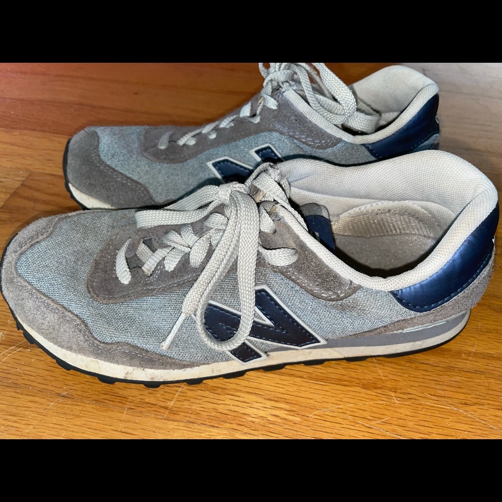 NEW BALANCE TENNIS SHOES